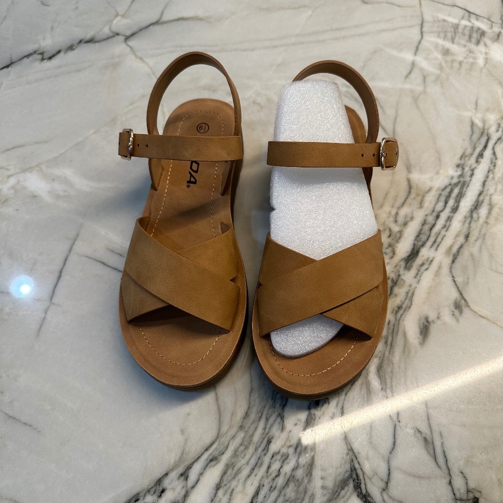 NEW! CHESTER-S Natural Soda Size 6.5